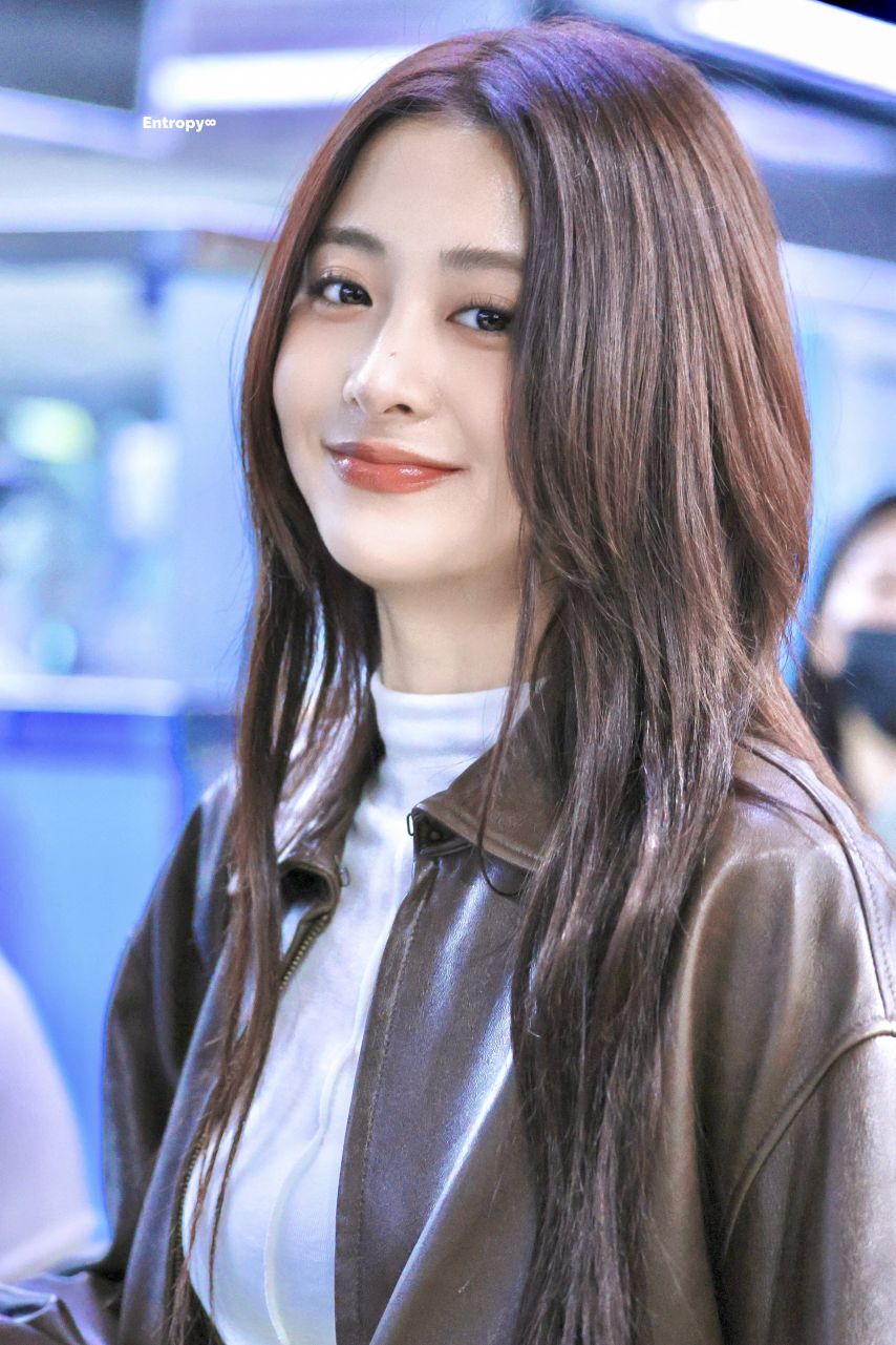 르세라핌 허윤진