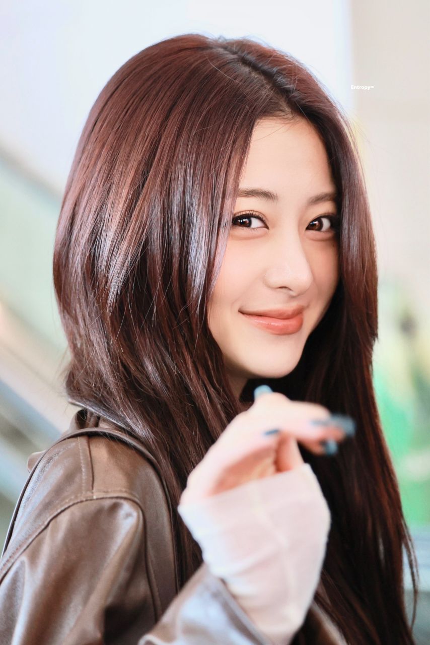 르세라핌 허윤진