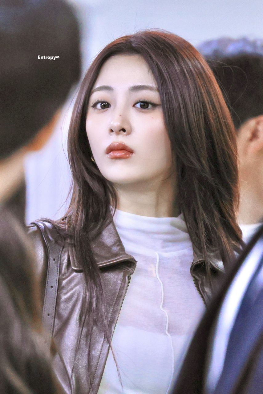 르세라핌 허윤진