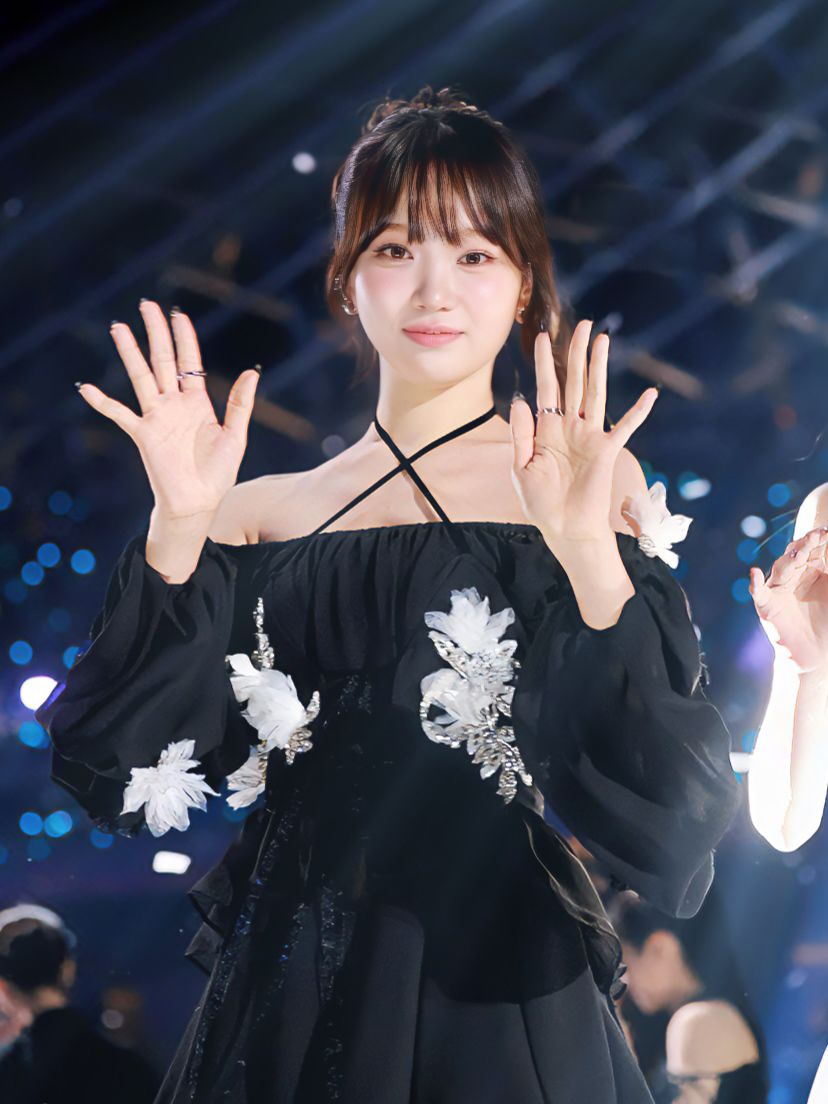 [르세라핌] 어제 긴장했지만 귀여웠던 김채원