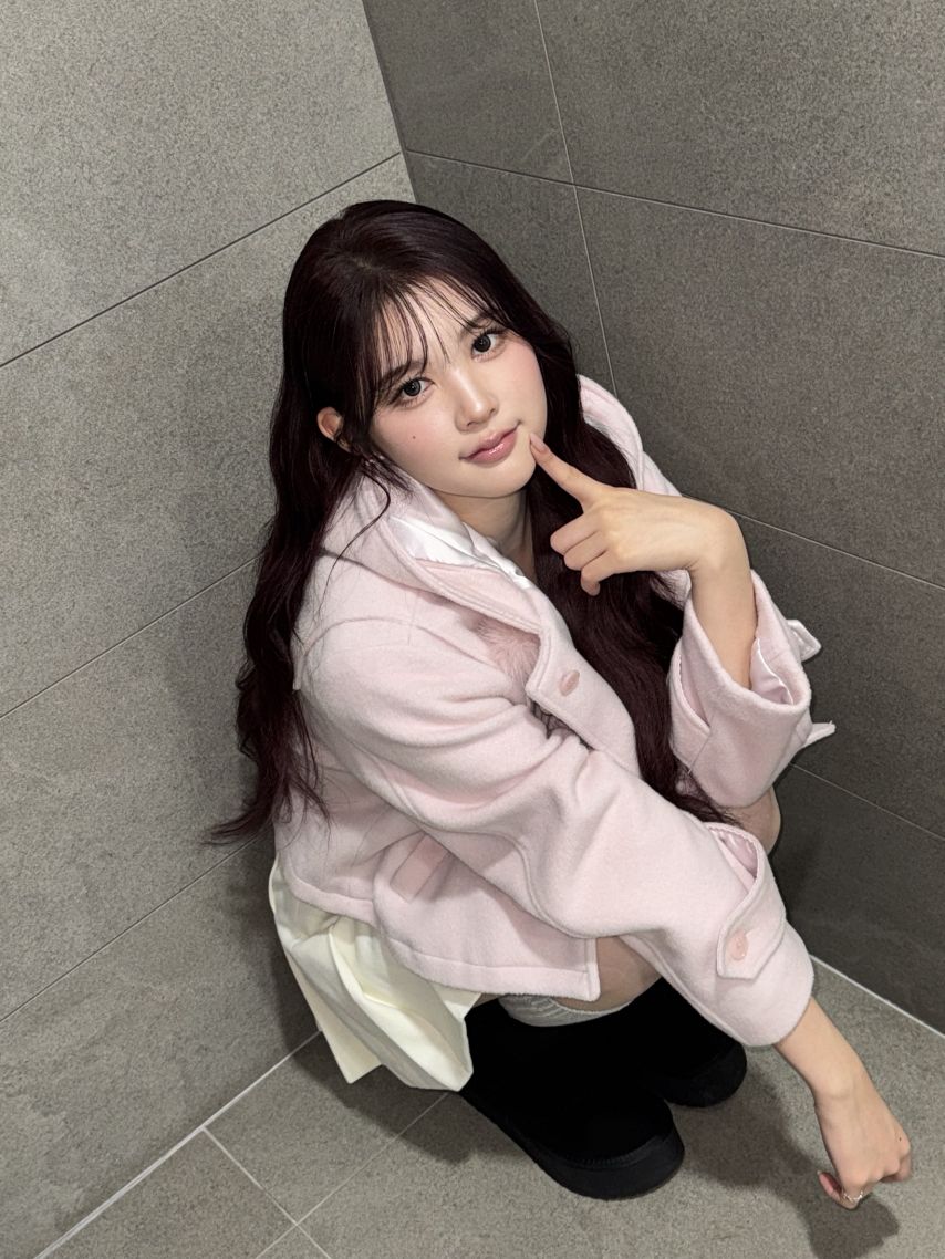 하츠투하츠 에이나