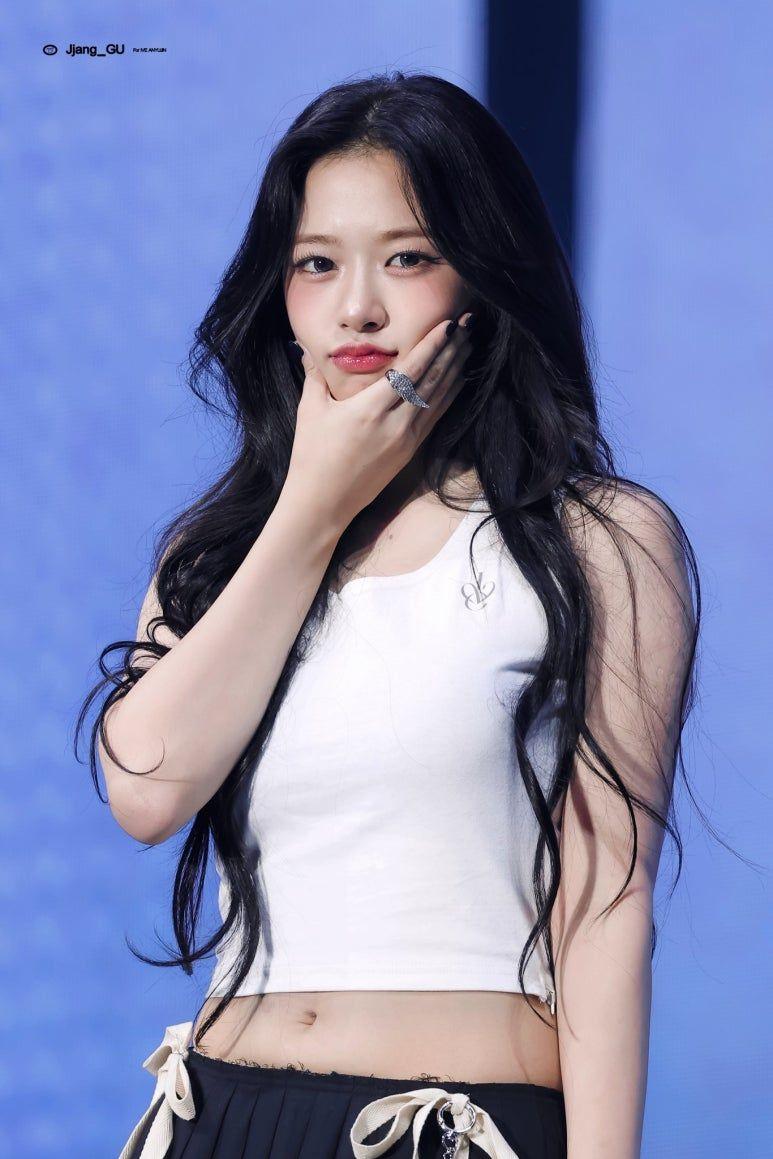 아이브 안유진