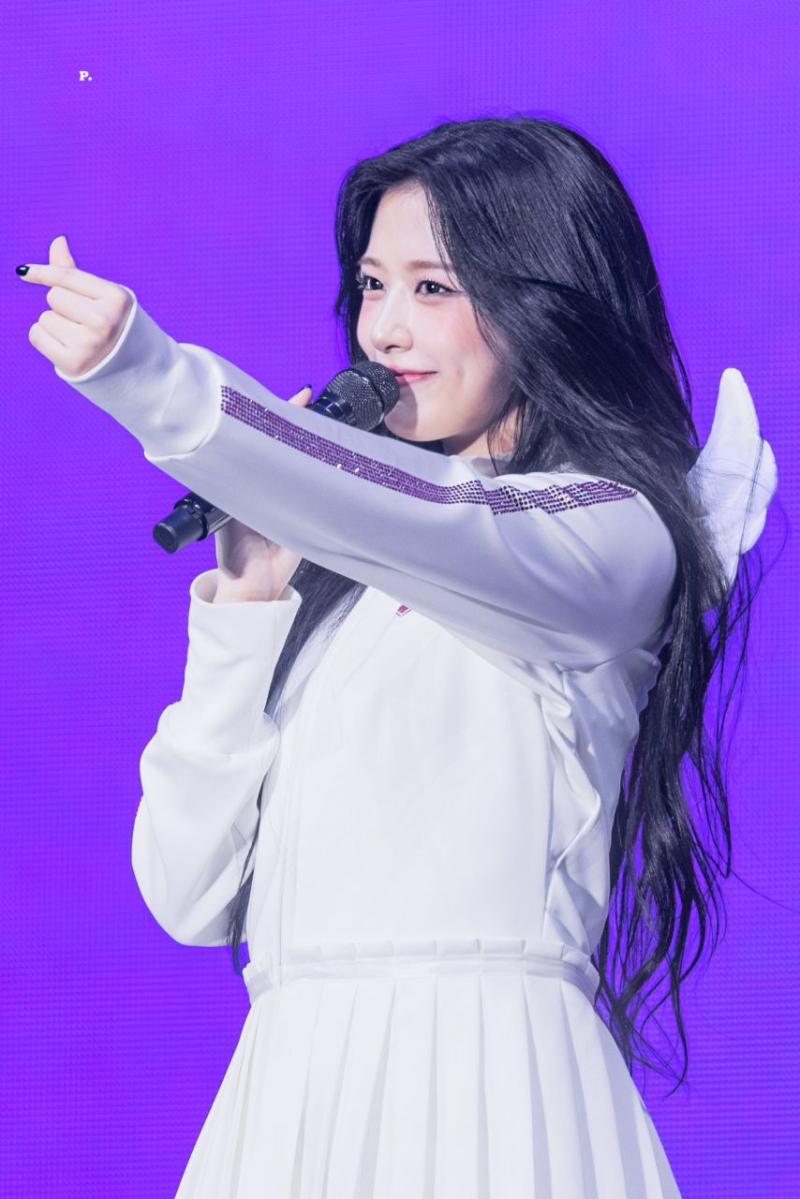 아이브 안유진