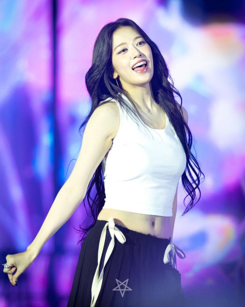 아이브 안유진
