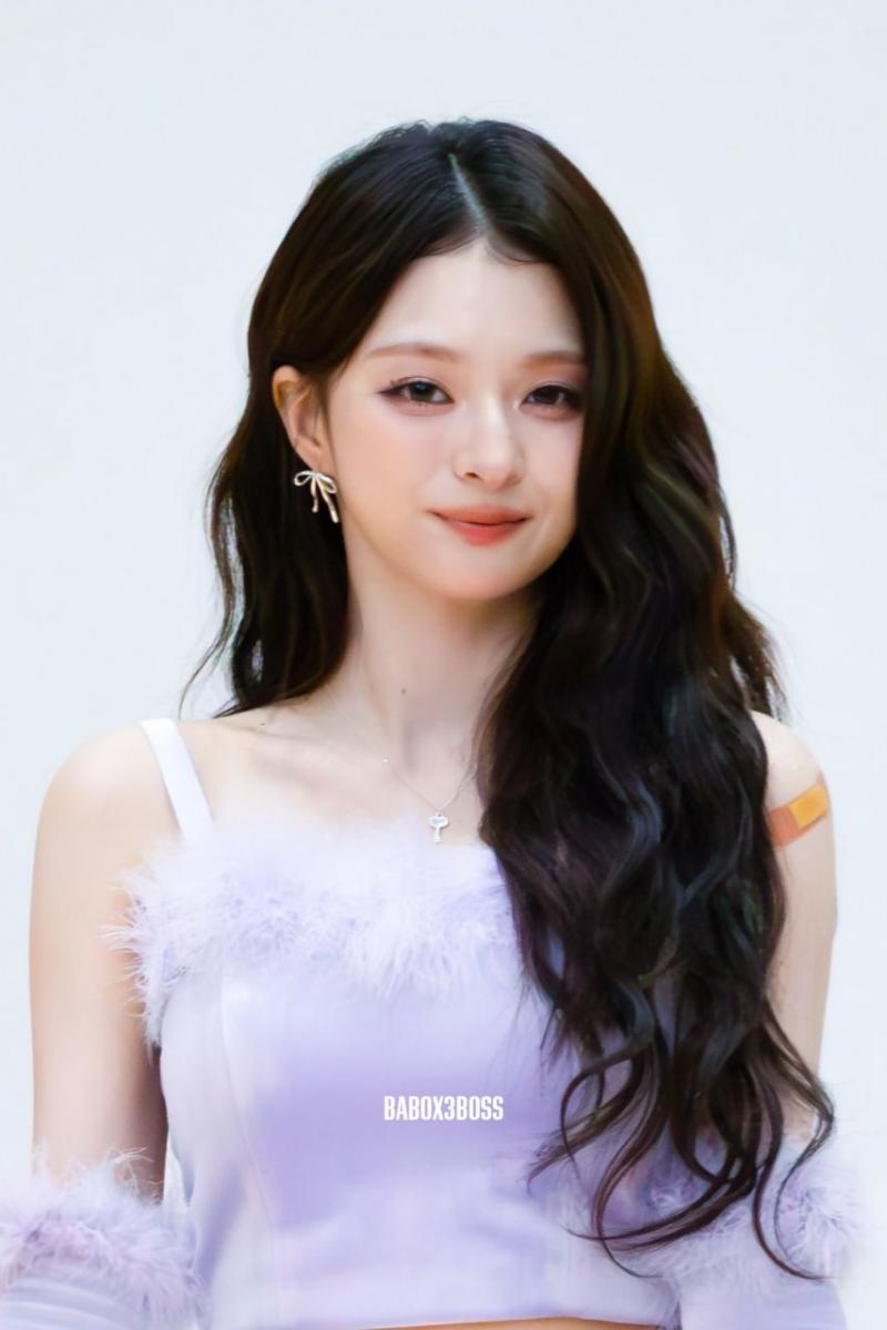 프로미스나인 이나경
