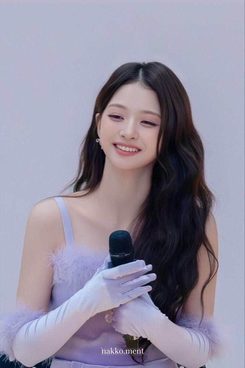 프로미스나인 이나경