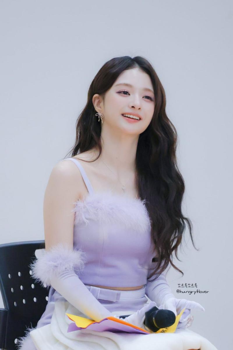 프로미스나인 이나경