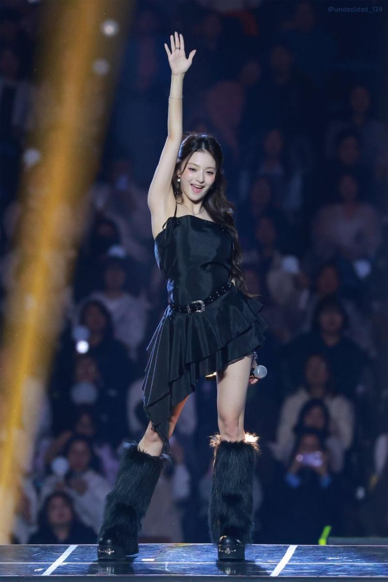 프로미스나인 이나경