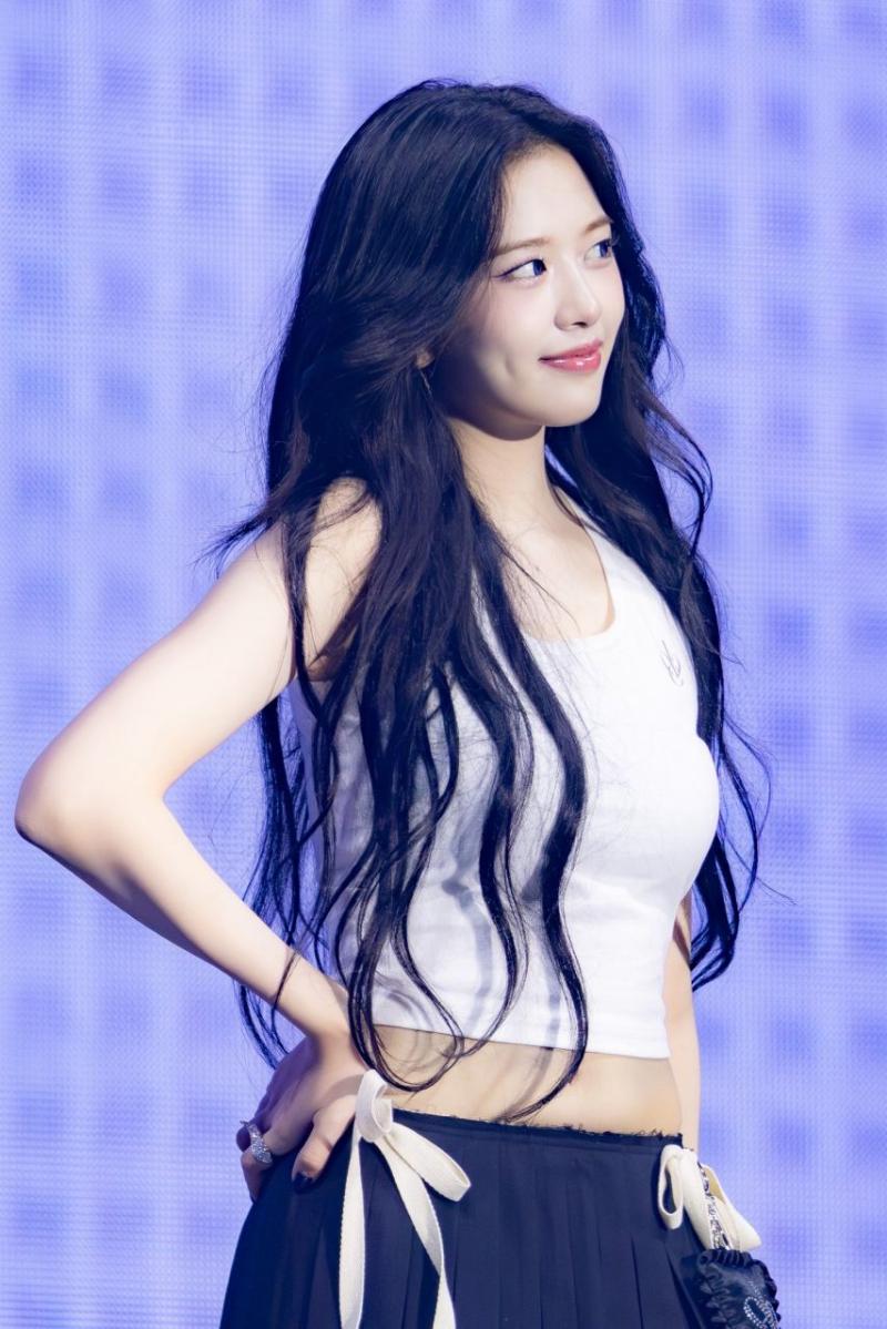 아이브 안유진