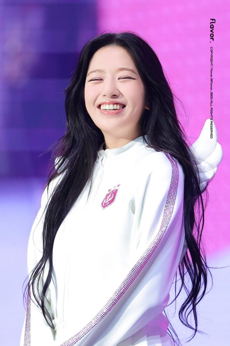 아이브 안유진
