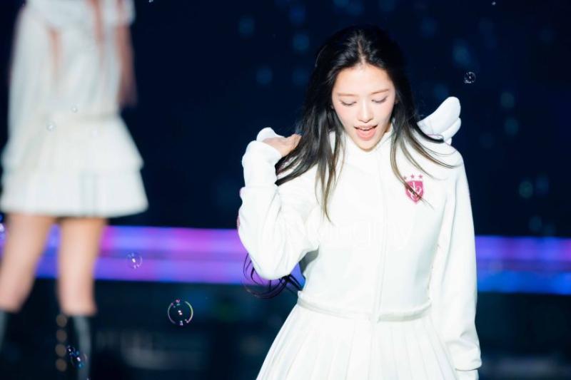 아이브 안유진