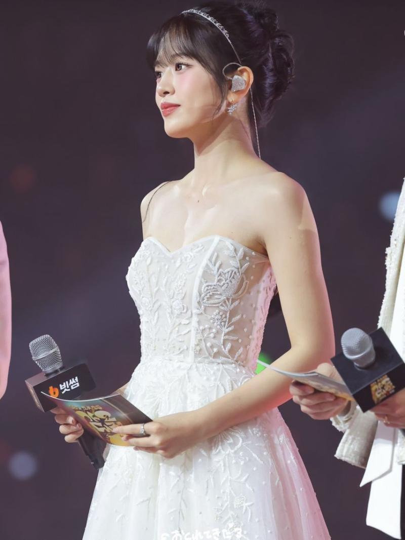 IVE (아이브) 안유진