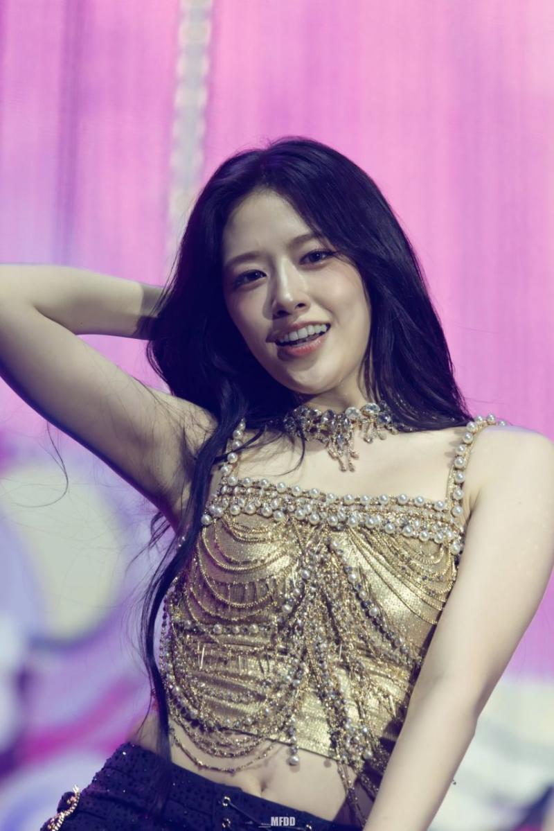 아이브 안유진
