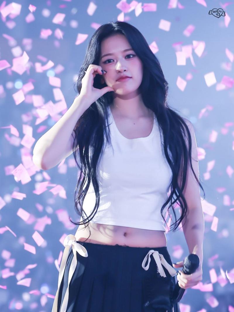 아이브 안유진