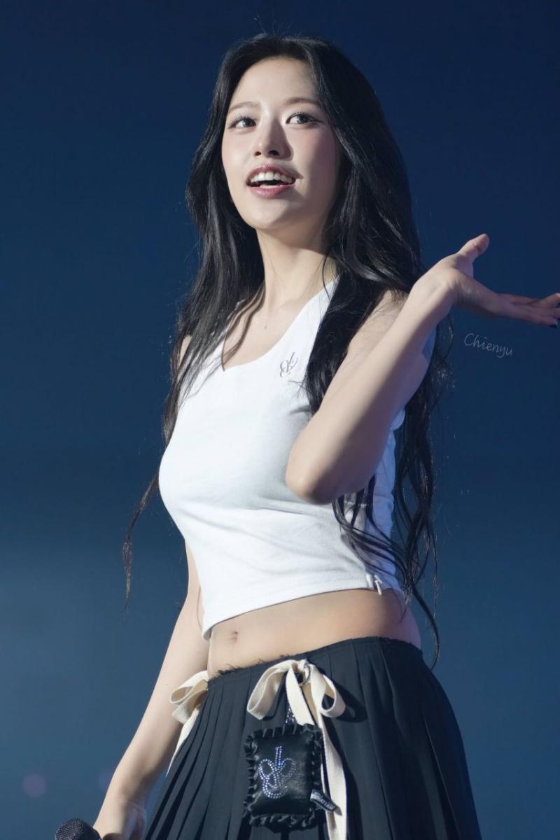 아이브 안유진