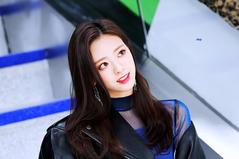 ITZY-유나