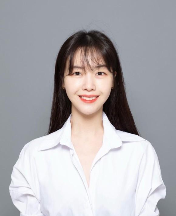방민아