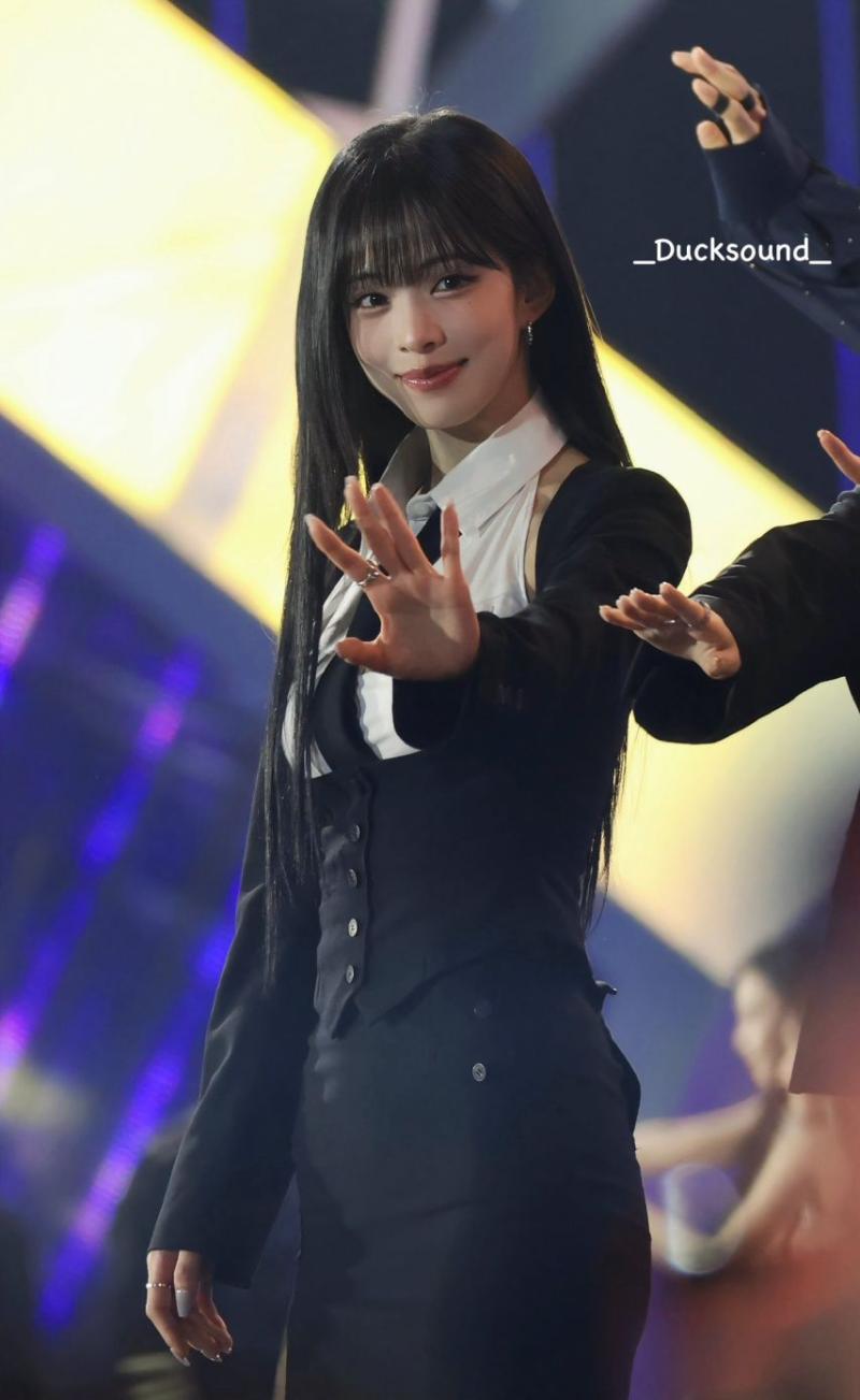 프로미스나인 이채영