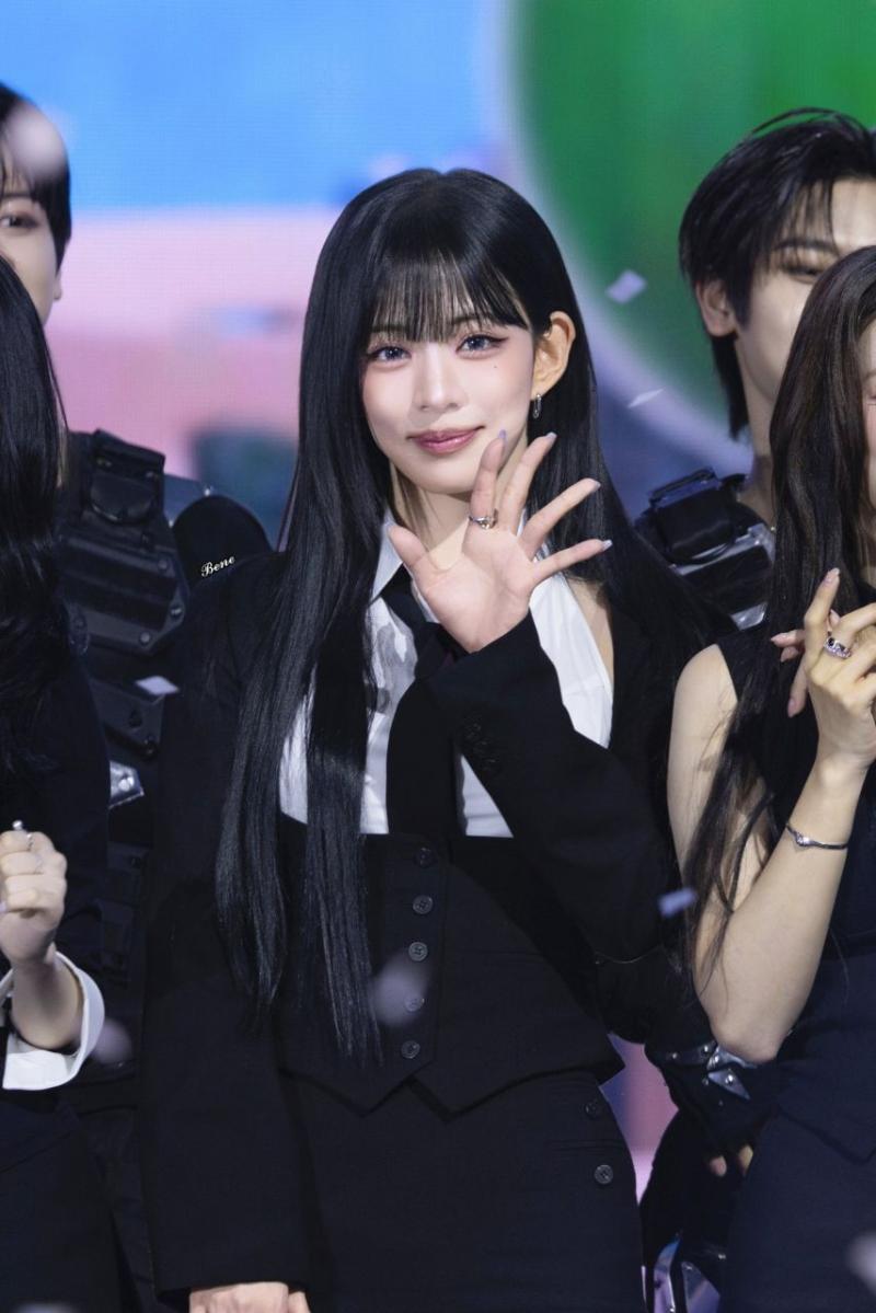 프로미스나인 이채영