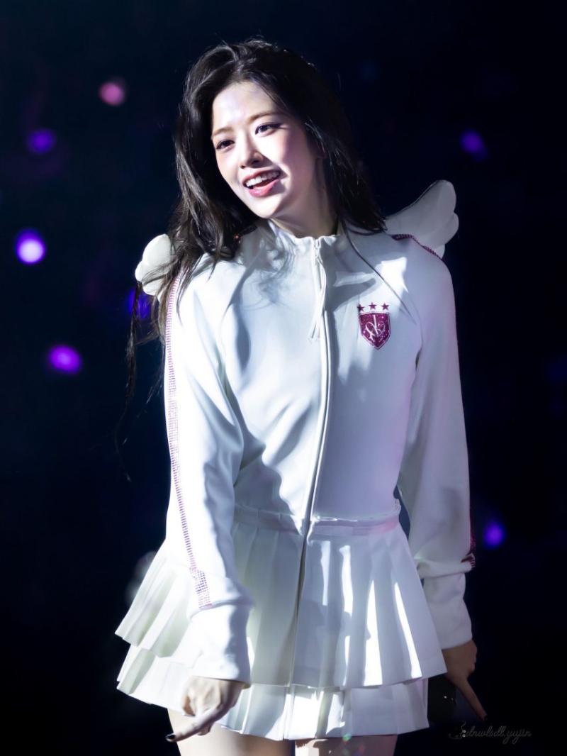 아이브 안유진