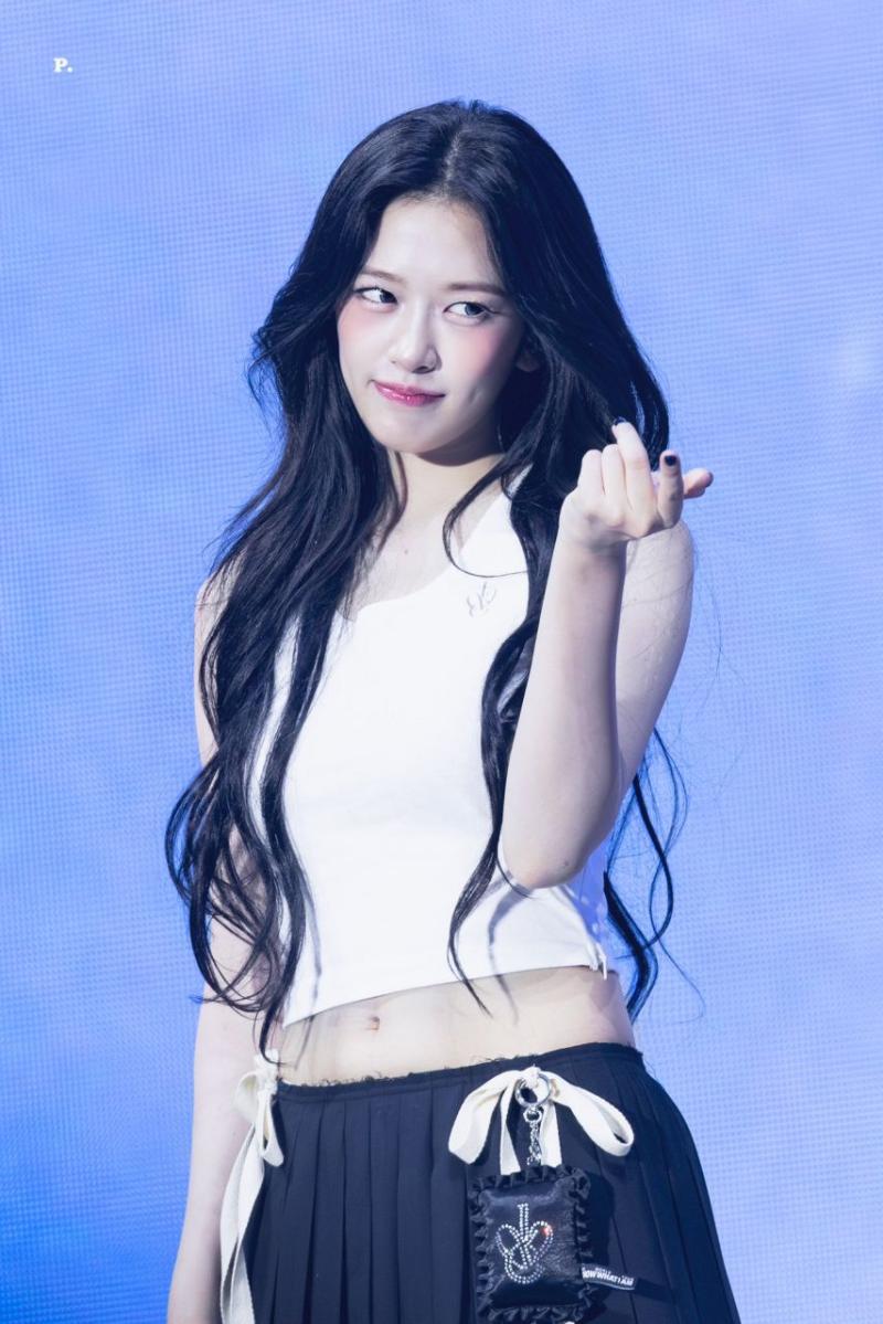 아이브 안유진