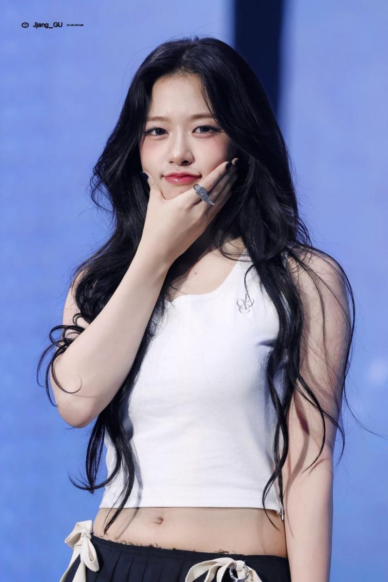 아이브 안유진