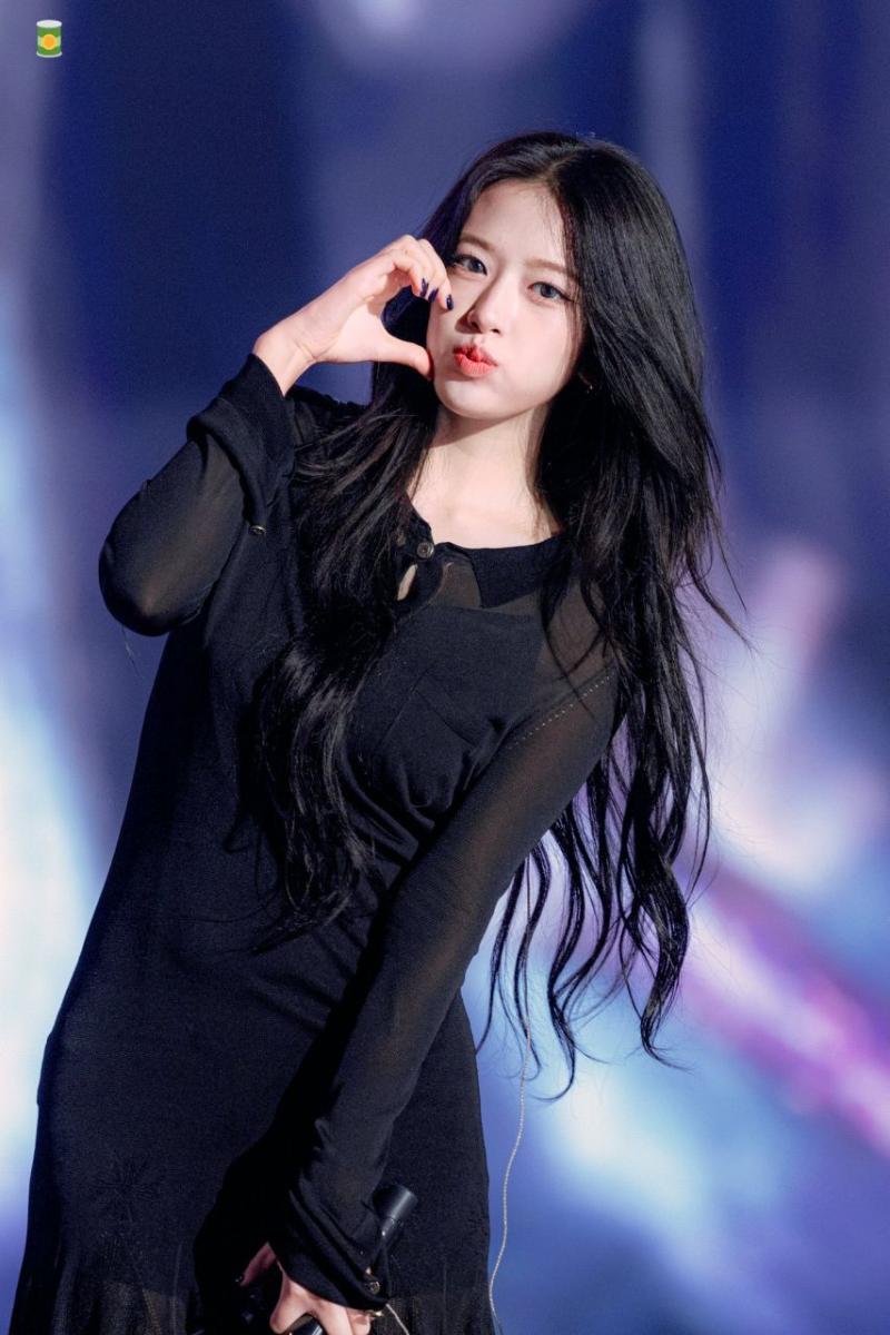 아이브 안유진