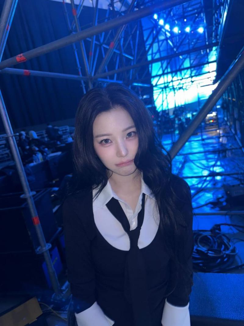 프로미스나인 백지헌