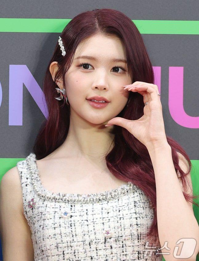 하츠투하츠 에이나