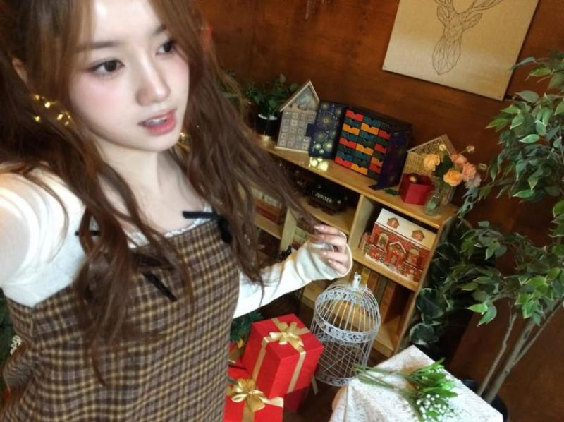 UNIS (유니스) 엘리시아