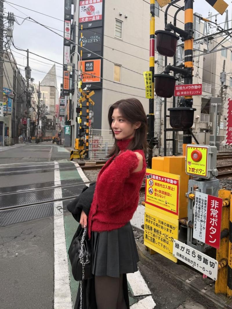 신유은