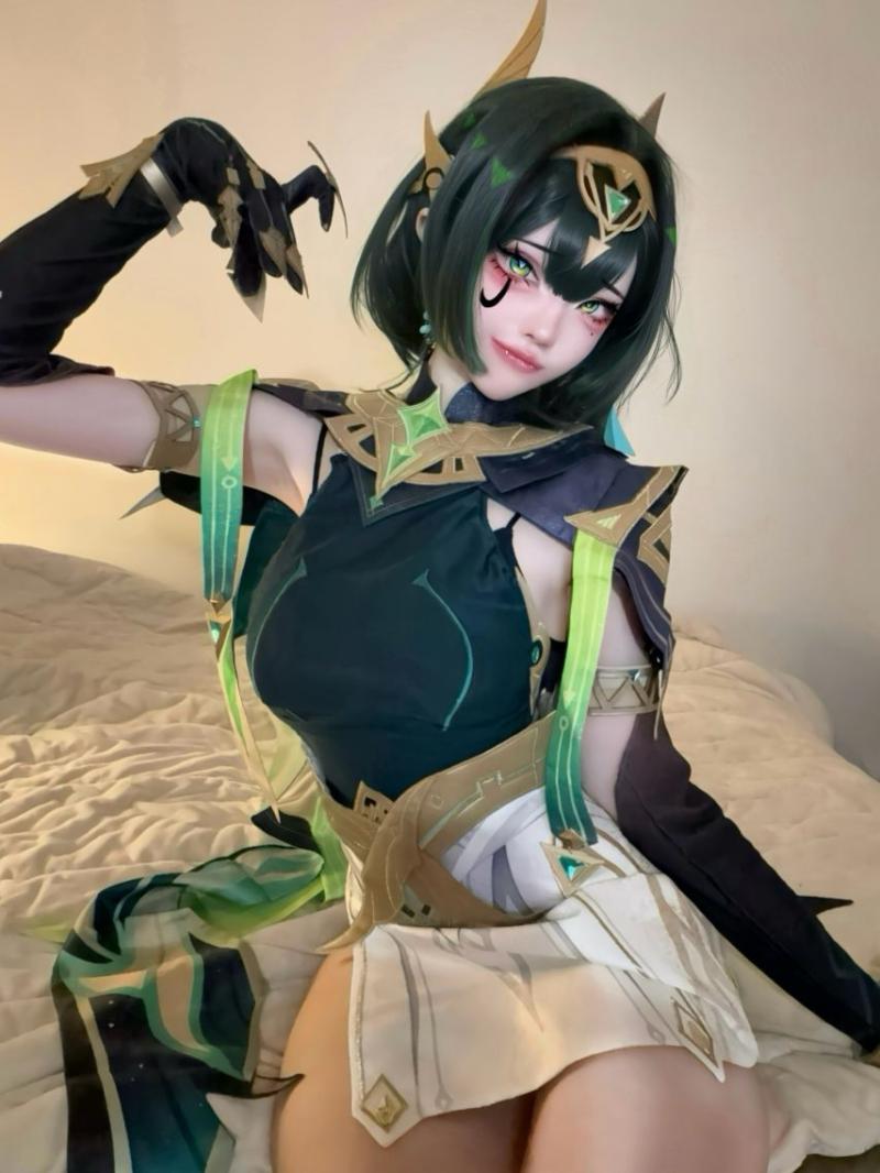 QWER 히나 Nefer 코스
