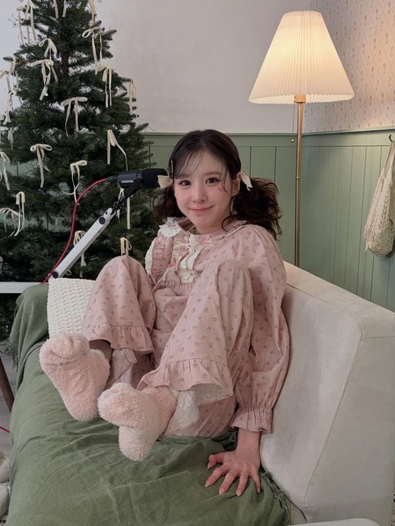 희진 ARTMS아르테미스 인별