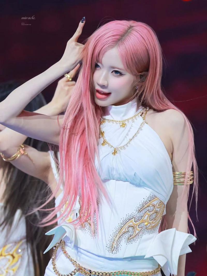 BABYMONSTER (베이비몬스터) 아사