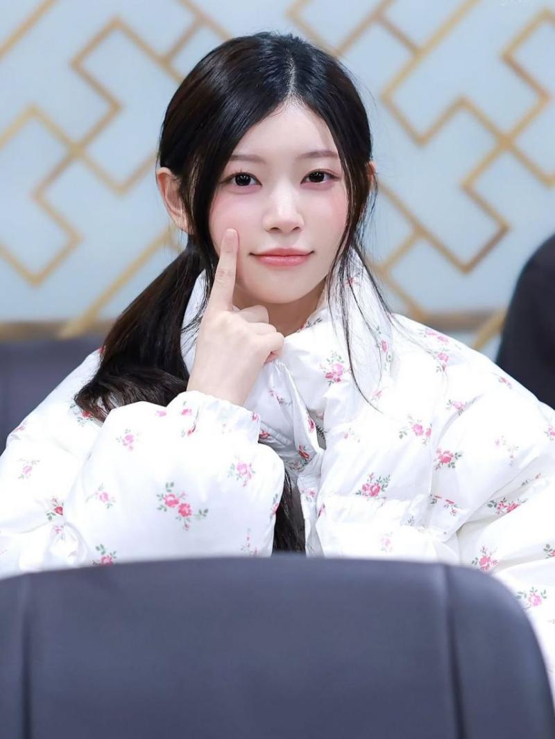 아일릿 (ILLIT) 모카