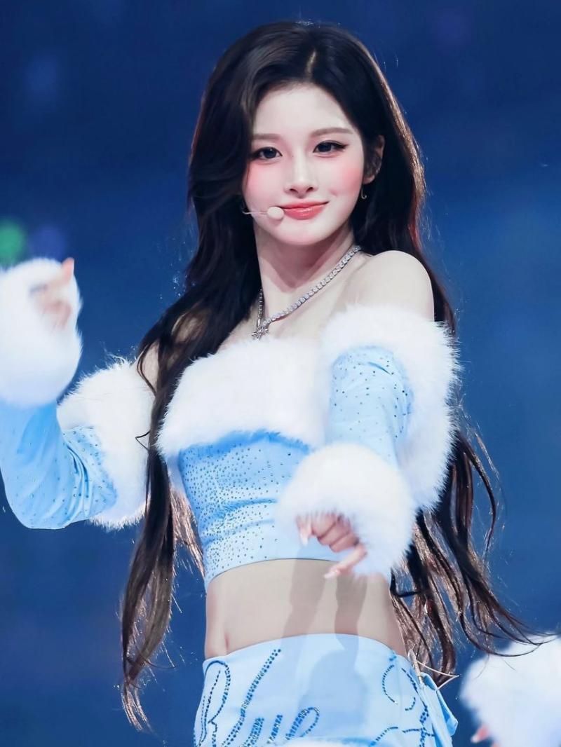 NMIXX (엔믹스) 설윤