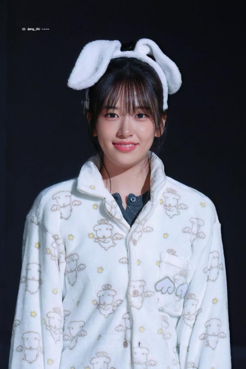 아이브 안유진