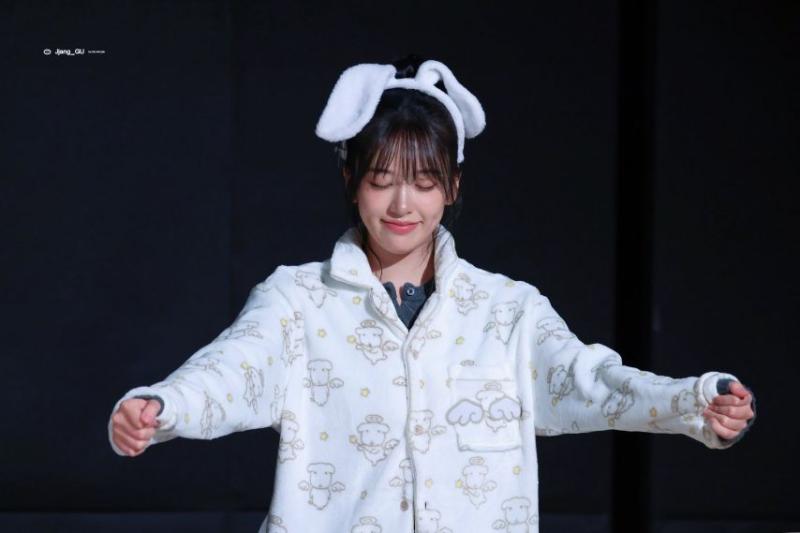 아이브 안유진