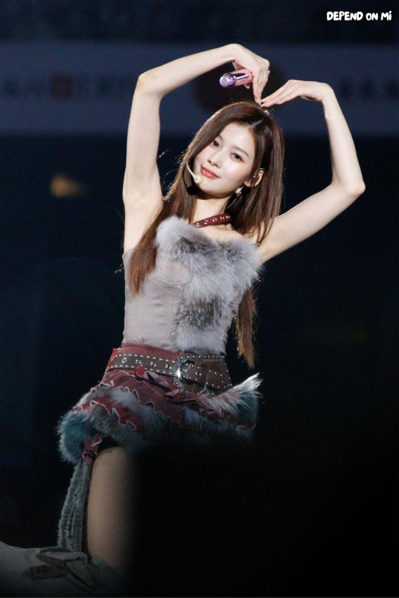 트와이스 사나