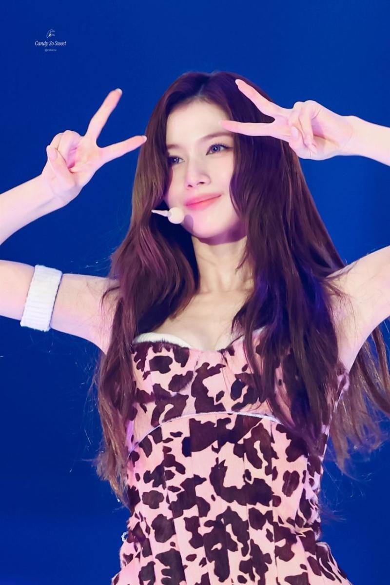 트와이스 사나