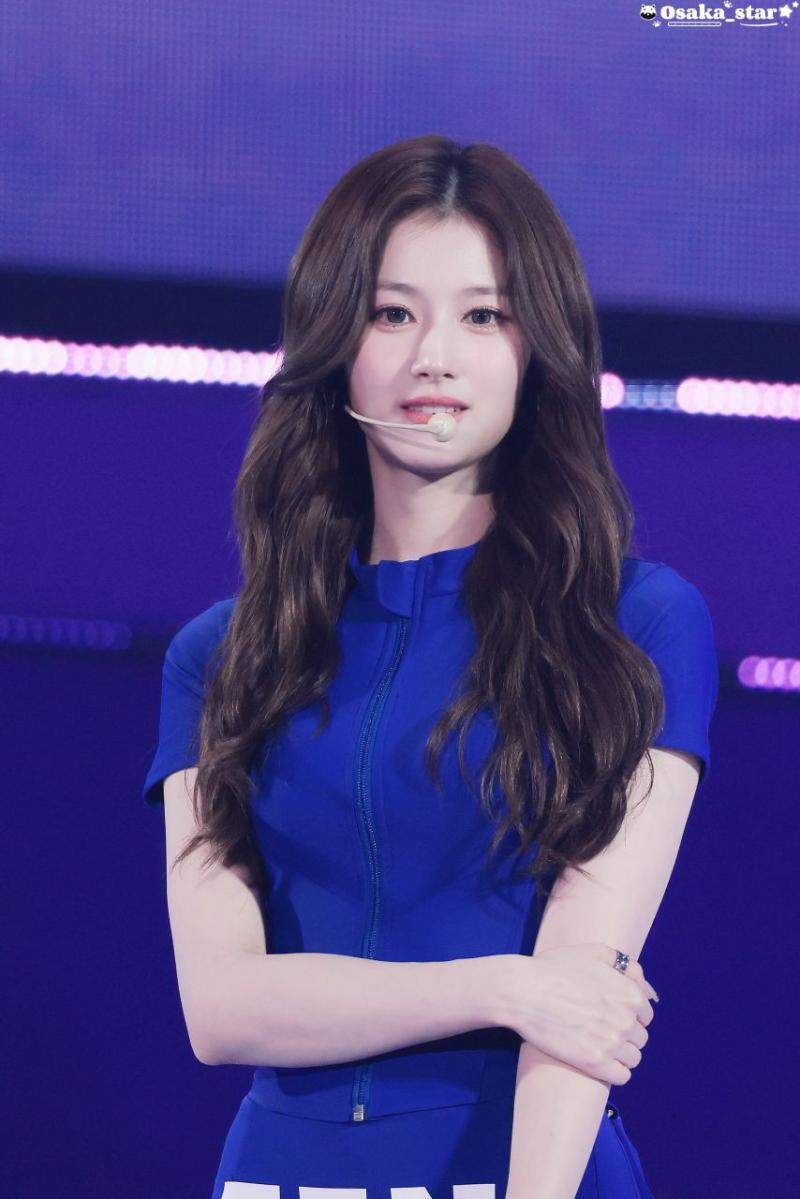 트와이스 사나