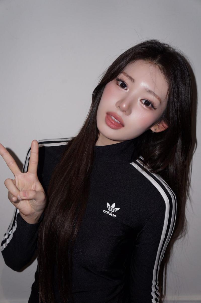 베이비몬스터 로라
