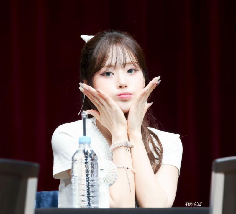 프로미스나인 박지원