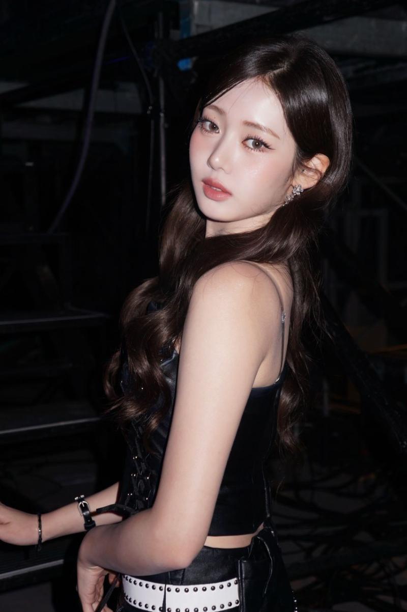 베이비몬스터 로라