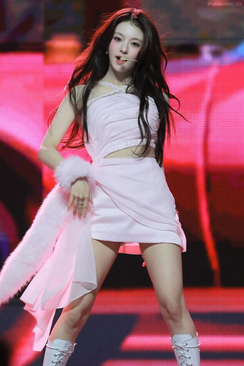 프로미스나인 이나경