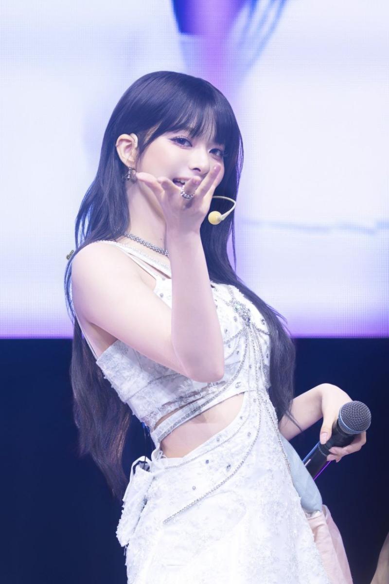 프로미스나인 이나경