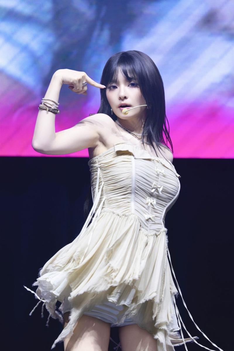 프로미스나인 이나경