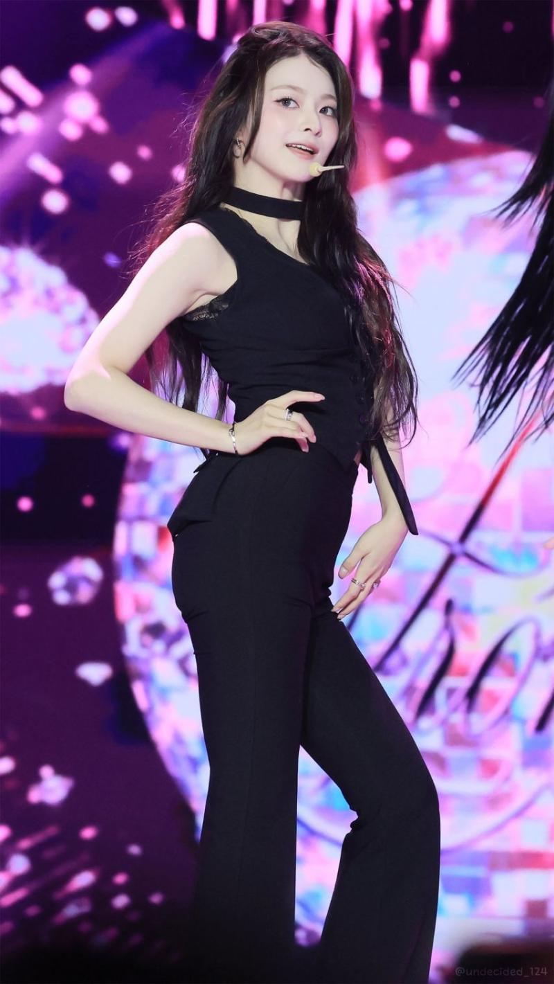 프로미스나인 이나경