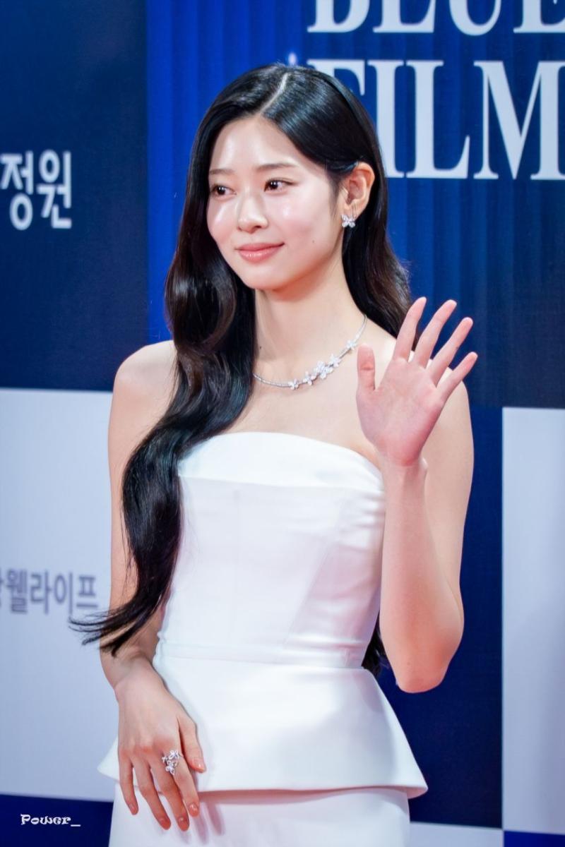 김민주