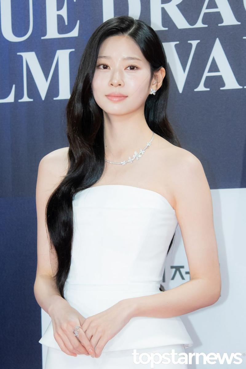 김민주